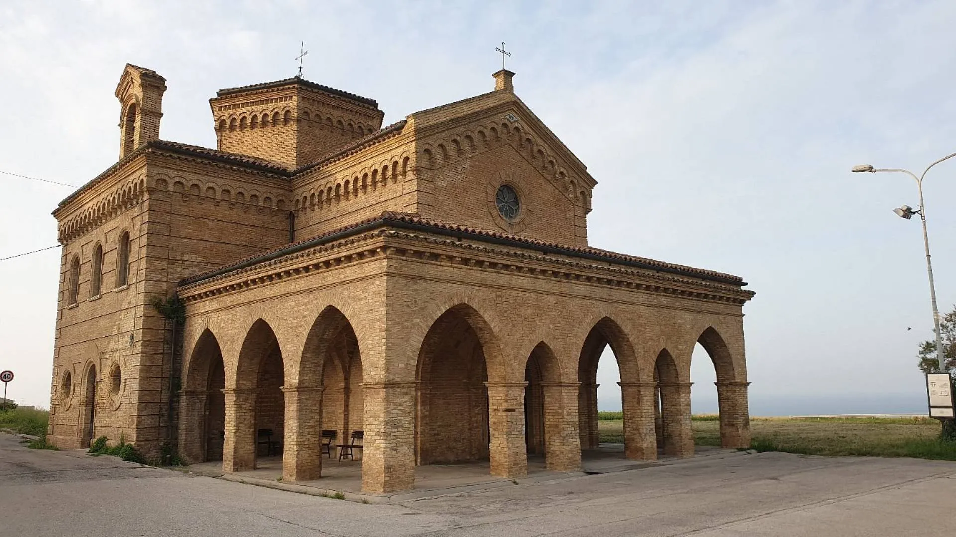 Chiesa Santa Maria della Penna- Appartamenti Villa Rita a Punta Penna